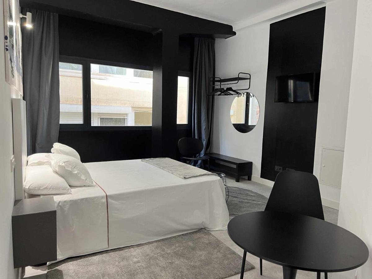 Apartament Dama Modern & Luxury Malaga Zewnętrze zdjęcie